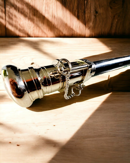 GÅSTOK MED HÅNDTAG OG KIKKERTFUNKTION – ELEGANT OG MODERNE, 95 CM - kaptajnens "Navigator's Crest"