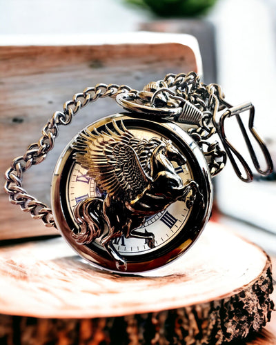 Lommeur "Equus Tempus" - Sort med Hestemotiv, mulighed for personlig gravering - hvid urskive