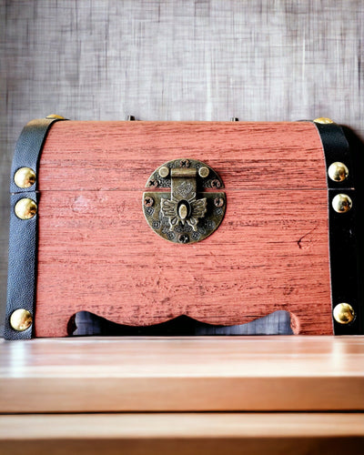 Magisk Skattekiste - Sparegris, personalisering med gravering