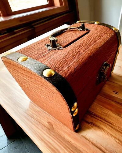 Magisk Skattekiste - Sparegris, personalisering med gravering