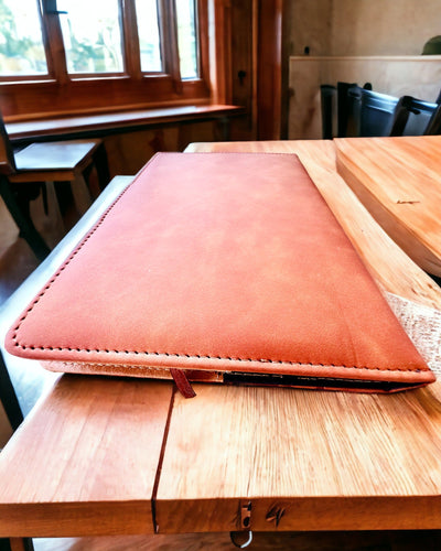 Eksklusiv Notesbog, PU-læder, A5 med Kodelås - "Secret Journal", personliggørelse med gravering