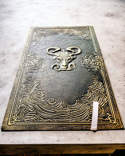 Magisk Notesbog, notesbog "Boski Byk" - Elegant og Unik Papirvarer, personalisering med gravering