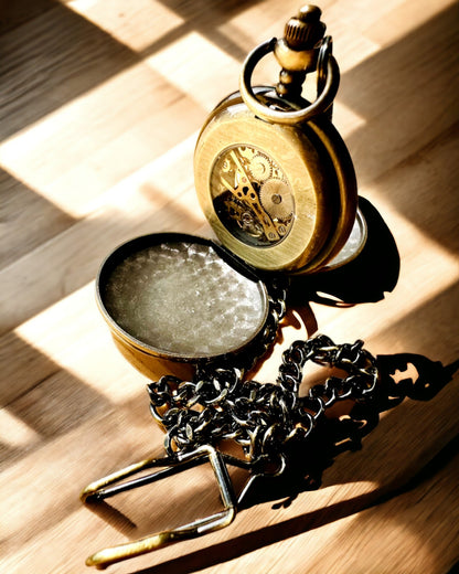 Klassisk lommeur "Vintage Elegance", farve guld, mulighed for personlig gravering