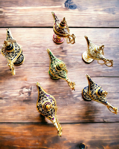 Lille 4 cm Magisk Aladdins Lampe, nøglering, 6 farvevarianter - Fortryllede Minder, personalisering med gravering