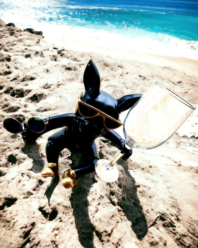 Eksklusiv figur "Stilfuld Bulldog", sort farve, holder til vinglas eller champagneglas, personliggørelse med gravering