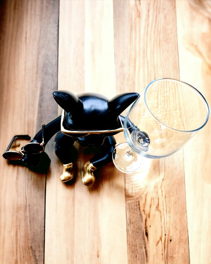 Eksklusiv figur "Stilfuld Bulldog", sort farve, holder til vinglas eller champagneglas, personliggørelse med gravering