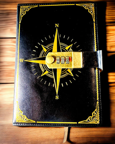 Notatbog Premium med Kodelås A5 - Vintage Stil med Kompas, Japansk Design, Papirvarer til Studerende og Erhverv. Personalisering med Gravering