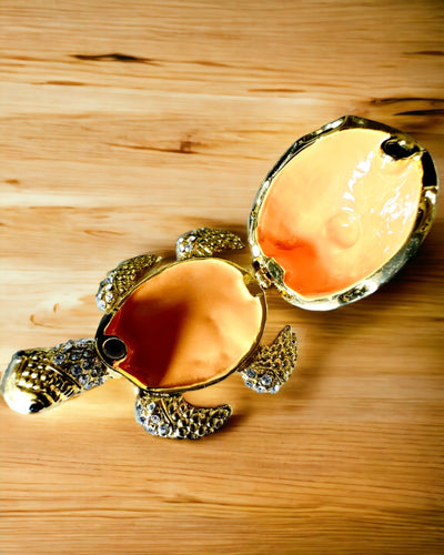 Skrin "Skildpaddefamilien" - farve orange, personliggørelse med gravering