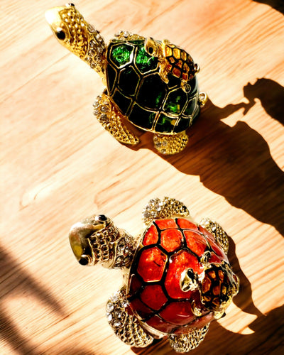 Skrin "Skildpaddefamilien" - farve grøn, personalisering med gravering