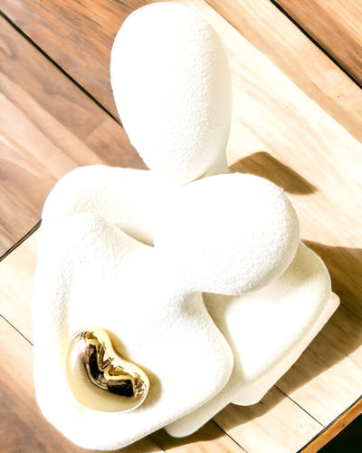 "Kærlighed i hjertet – Keramiske Familiefigurer", mulighed for personliggørelse med gravering