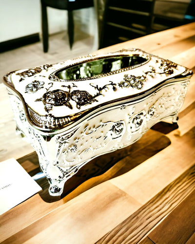 Æske til Servietter med Præget Rosenmønster - Elegant Tilbehør til Interiør, hvid