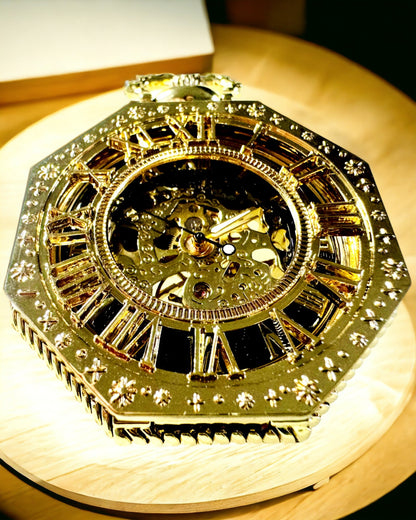 Eksklusivt Lommeur i Steampunk-stil med Synlig Mekanisme på Skiven - Klassisk Elegance