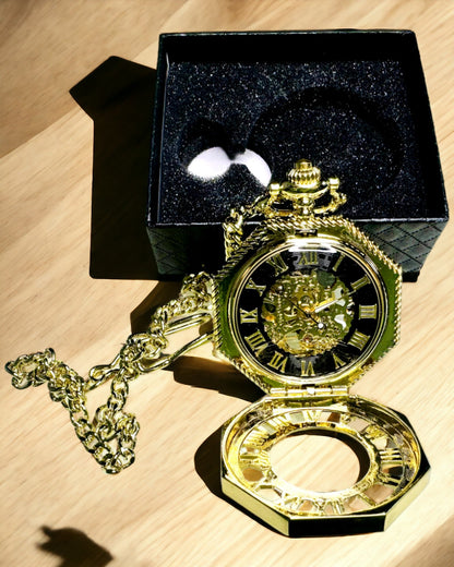 Eksklusivt Lommeur i Steampunk-stil med Synlig Mekanisme på Skiven - Klassisk Elegance
