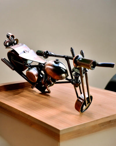 Håndlavet motorcykelmodel af jern, Chopper, personalisering, gravering til gave