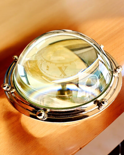 Bailey Compass Clock - Elegant ur med kompasmotiv med mulighed for gravering