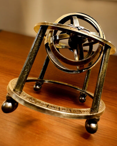 Astronomisk Ur "Kosmisk Harmoni" - mulighed for personliggørelse med gravering