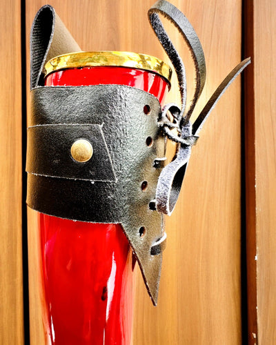 Krigers hornkrus - Rød - med mulighed for personlig gravering