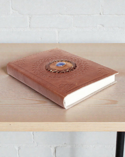 Aurora Lapis – Håndlavet lædernotesbog med lapis lazuli-sten