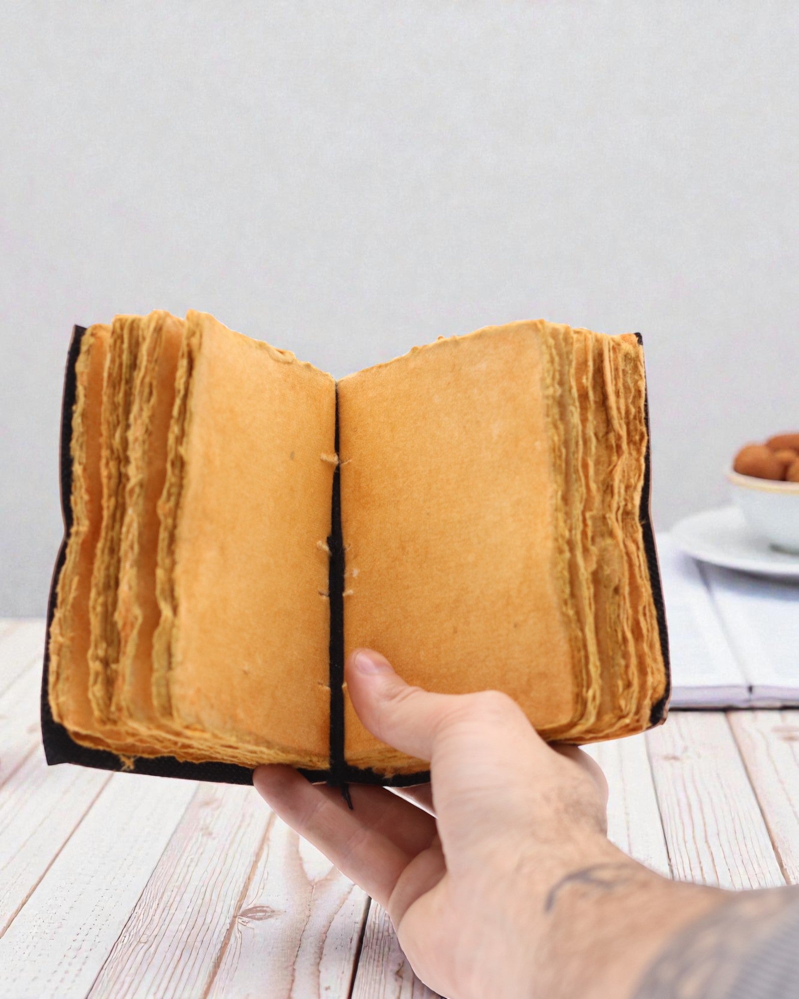 Narratio Anima – Lædernotatbog De historier, jeg fortæller mig selv