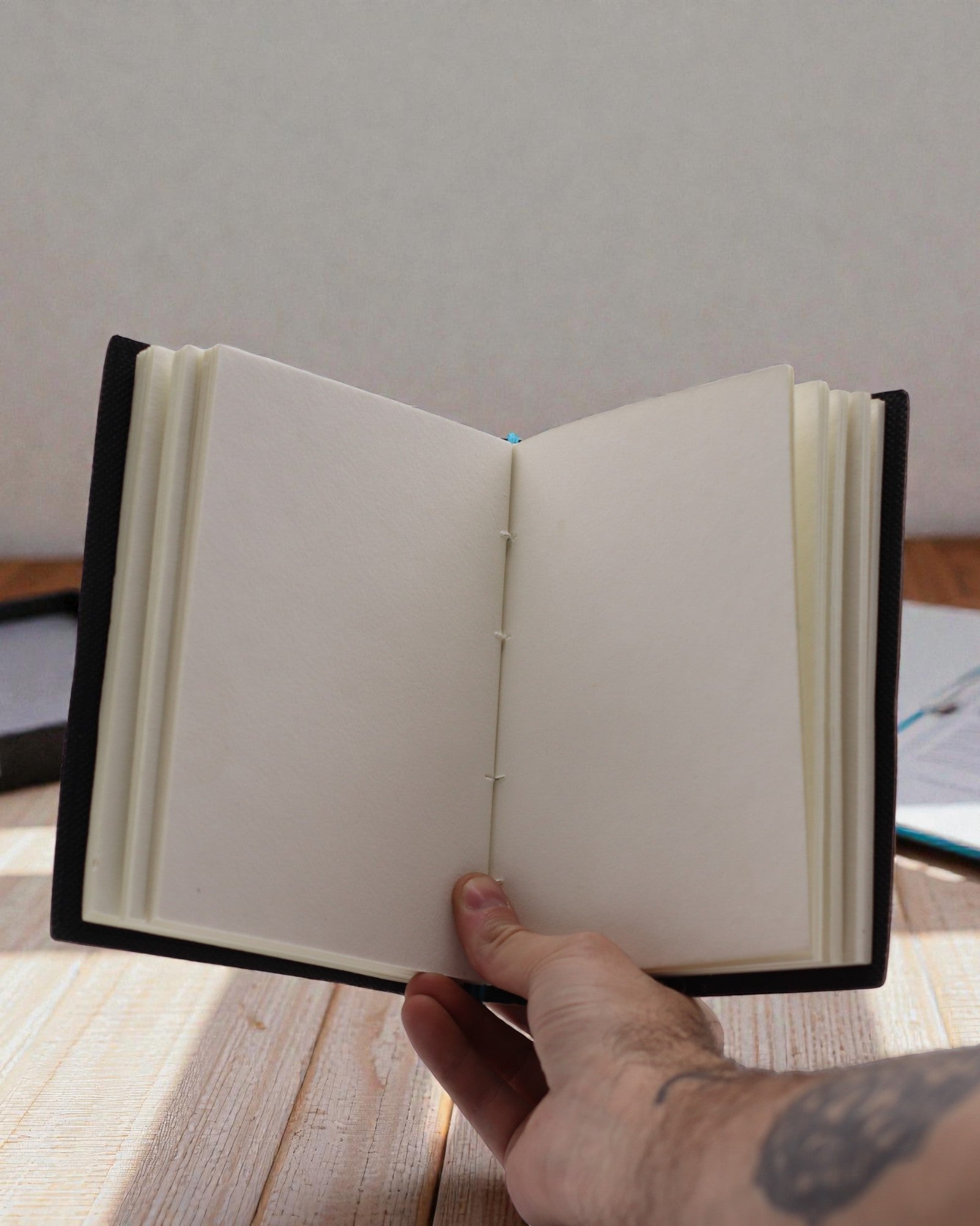 Chakra-strøm – Lædernotesbog: Mine chakraer er fuldstændig på linje