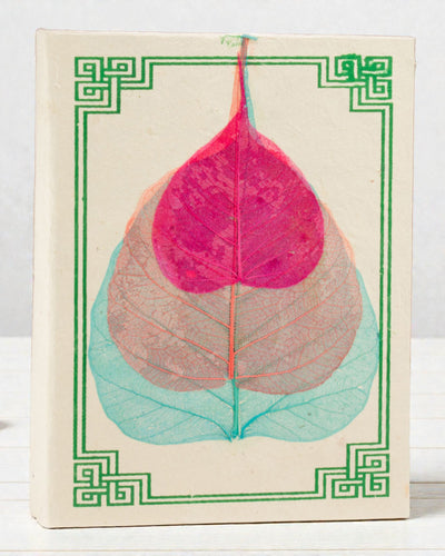 Mellemstor Lokta-notesbog, Bodhi-blade (15 x 12 cm) – 45 ark (blandet udvalg af mønstre)