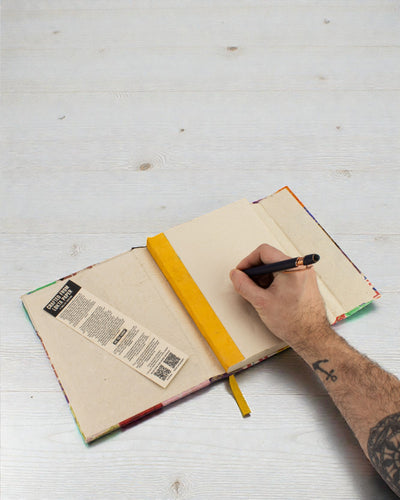 Stor Lokta patchwork-notesbog – flerfarvet (45 ark, 21 x 15 cm)