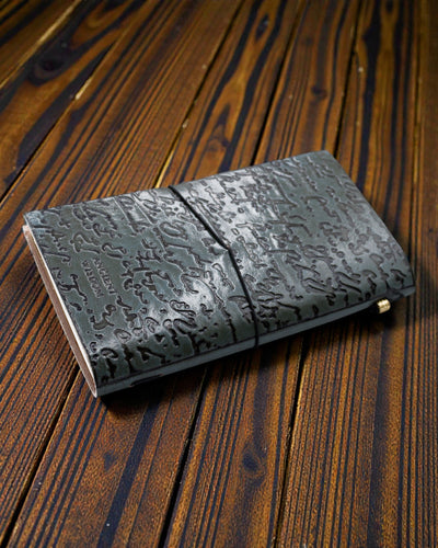 Håndlavet lædernotesbog Grå idéer – Gode idéer og andre drømme (80 sider)