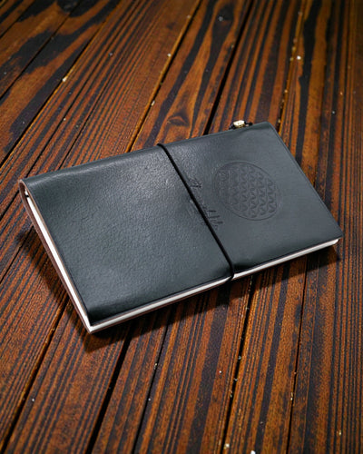 Håndlavet lædernotesbog Hellig Blomst – Livets Blomst (80 sider)