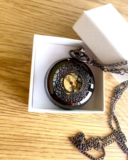 Sort Lommeur „Midnight Elegance”, personalisering til gave med gravering