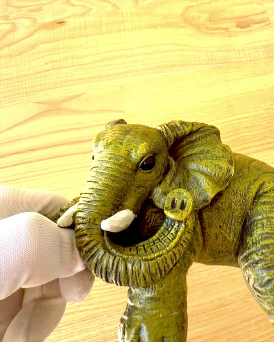 Elefantfigur "Lille Lykkebringer" med mulighed for gravering som gave