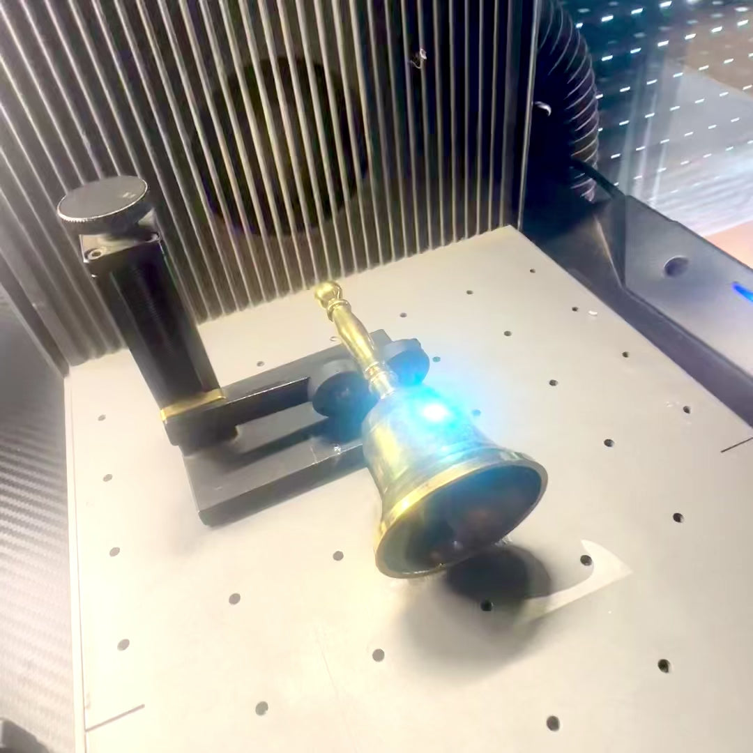 Messing håndklokke, 11,5 cm, med mulighed for personlig gravering
