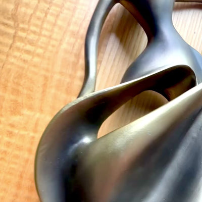 Figur af danserinde i antik guld 24 cm med mulighed for personlig gravering  