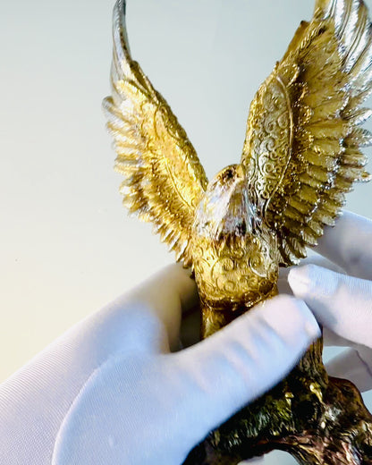 Statuette "Złoty Orzeł" med Personaliseringsmulighed - Dekoration af Harpiks