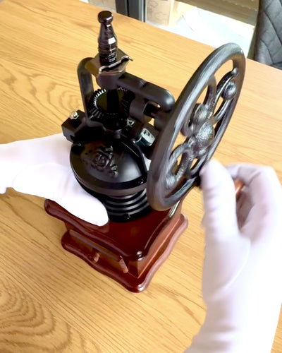 Retro kaffemølle „Vintage Café” 27 cm høj, med mulighed for personliggørelse med gravering som gave