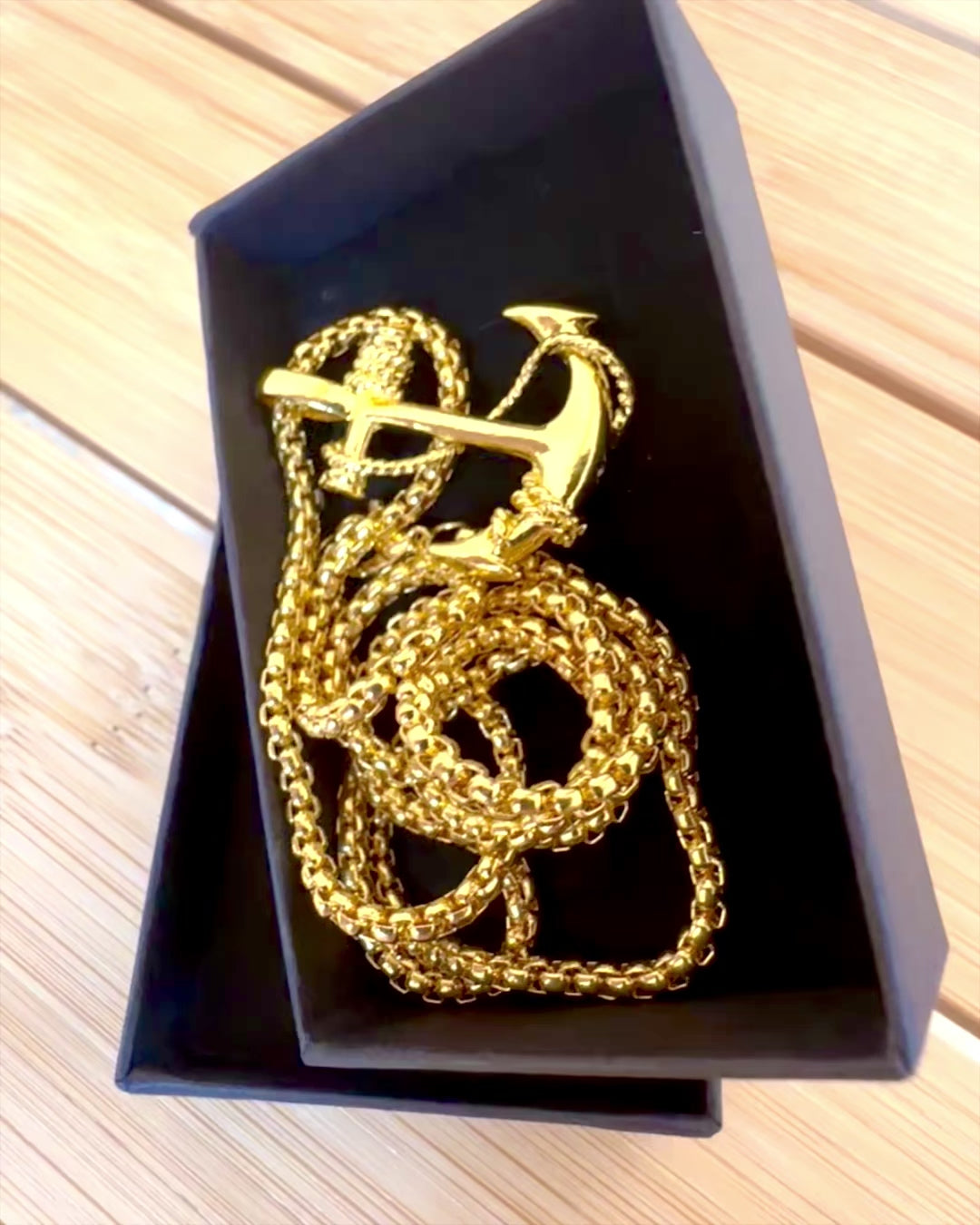 "Kotwica Determinacji - Amulet Morski", halskæde, mulighed for personlig gravering som gave, 3 varianter at vælge imellem