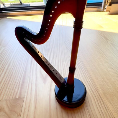 Mini harpe dekoration 20 cm med mulighed for gravering  