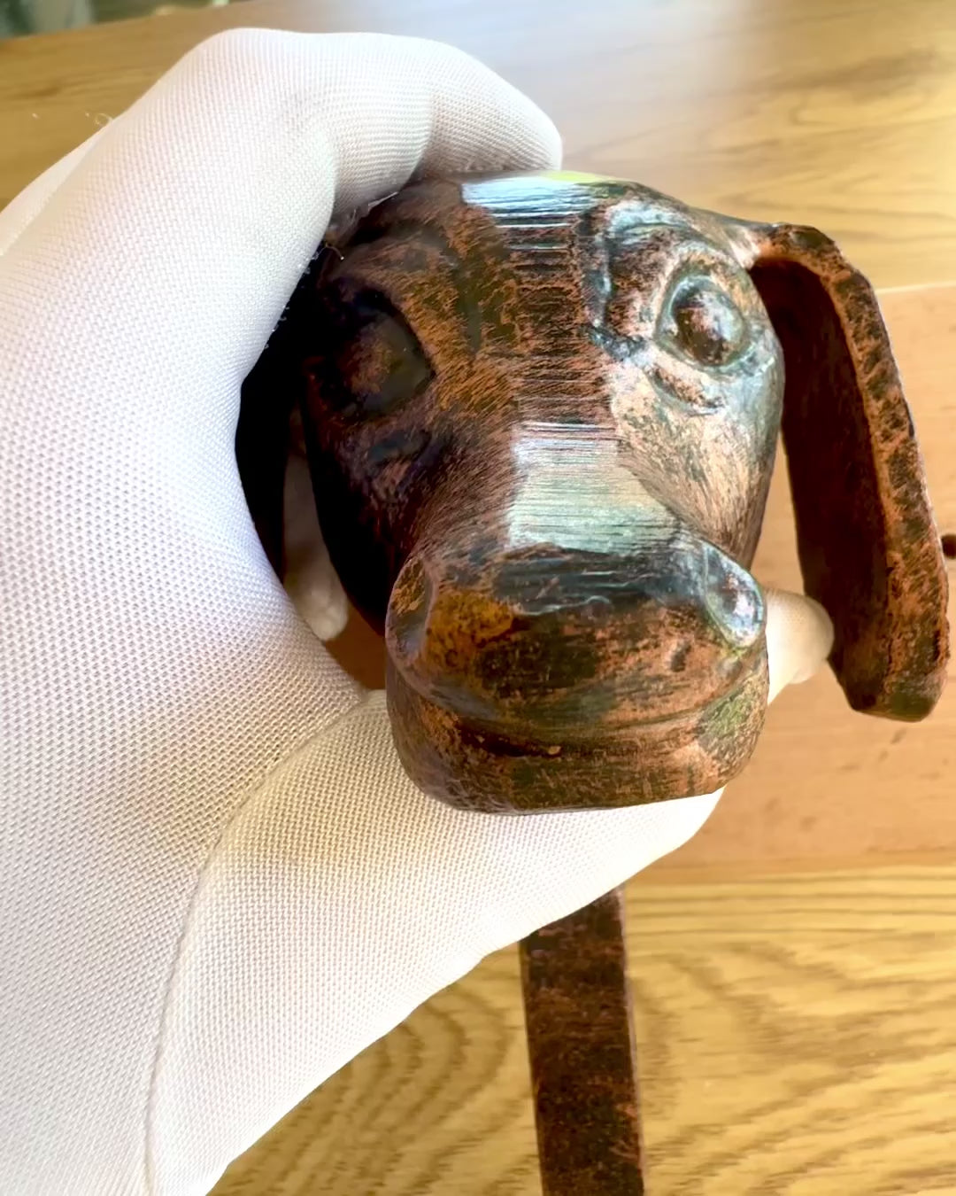 Messingbøjle Hund Ven, håndlavet, mulighed for tilpasning med gravering på træ