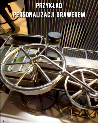 Lokomotywa af jern "Retro Express" – dekoration, model, håndlavet med mulighed for gravering som gave