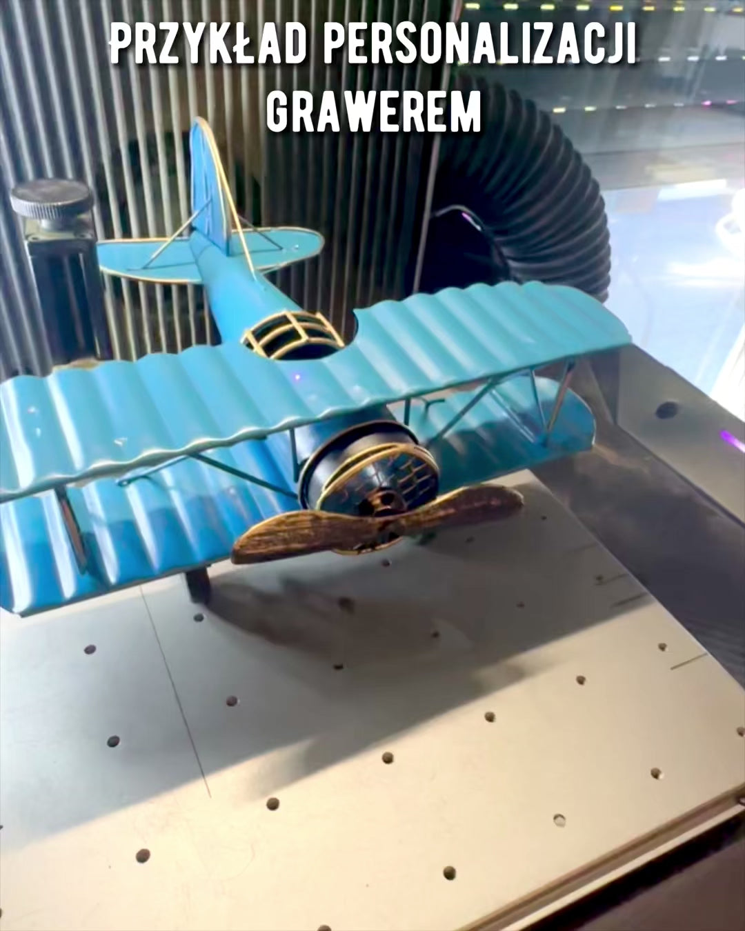 Metalmodel af flyet Blue Baron – retro, som gave, med mulighed for gravering