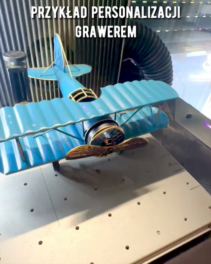 Metalmodel af flyet Blue Baron – retro, som gave, med mulighed for gravering