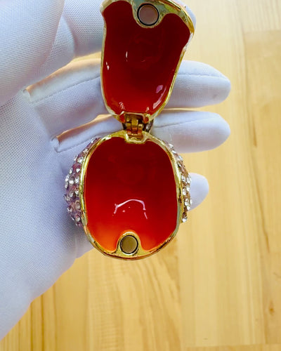 Farverig Spurv med Gravering - En Charmerende Skattekiste