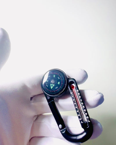 Karabinhagekompas med termometer, nøglering - mulighed for gravering