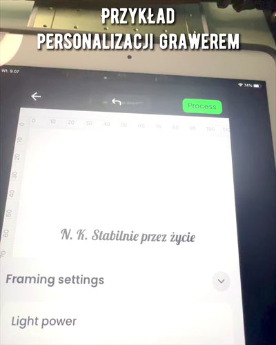 Spadserestok 'Wolf' - Indisk Mango Træ med Mulighed for Gravering, brun med udskåret mønster