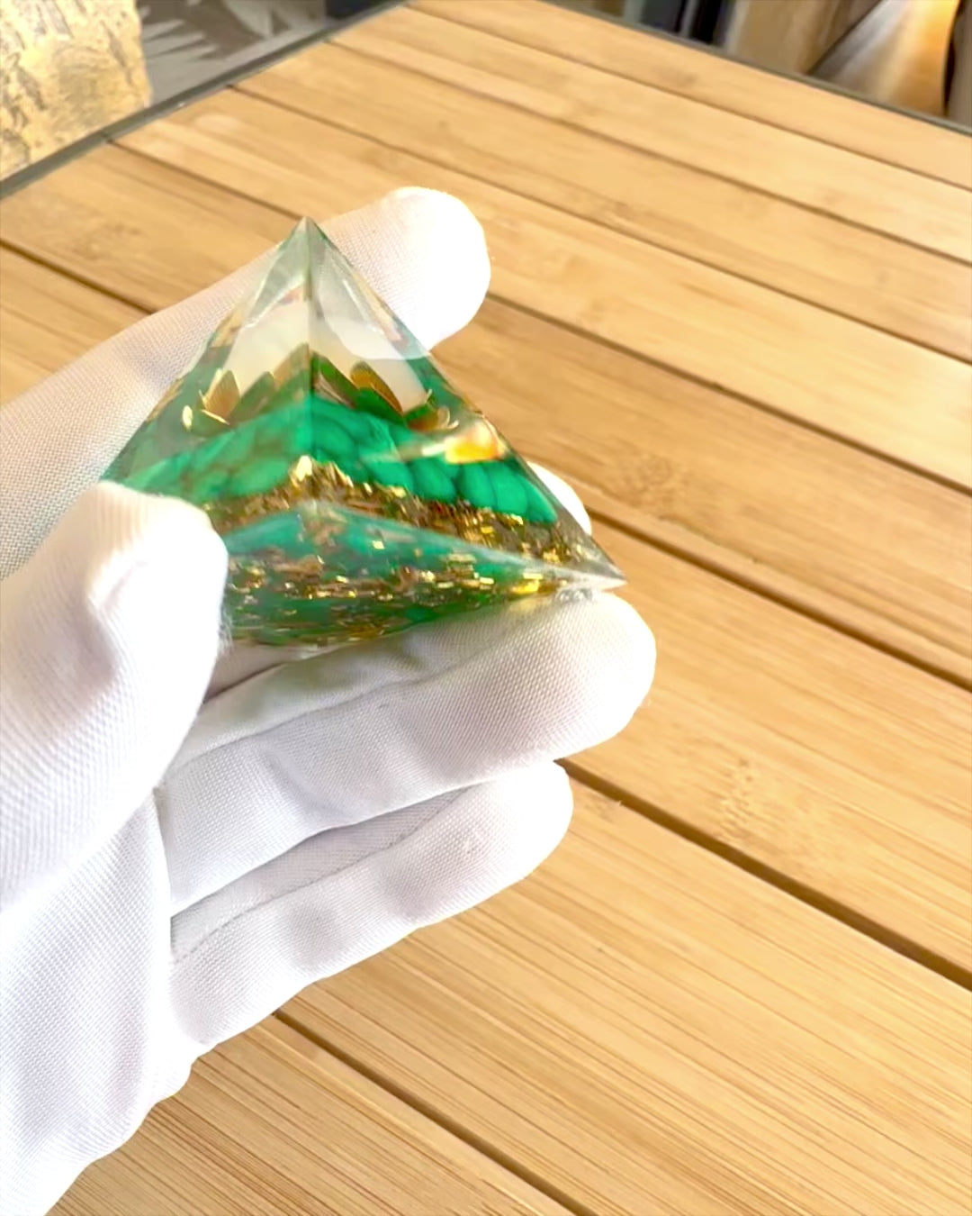 Orgonitisk energipyramide "Harmonia Turmalinu"