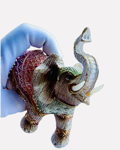 Słoniowa Stróżka – Dekorativ Elefant i Harpiks med Mulighed for Gravering