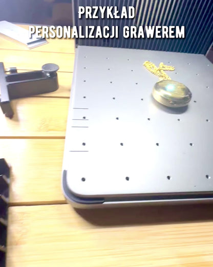 Gylden farve Kompas "Przygoda" – Elegant Opdagelsesnavigator