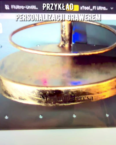 Stilfuld Metal Askebæger "Rustic Charm" 19-23 cm i højden, 8 varianter at vælge imellem, gravering på forespørgsel