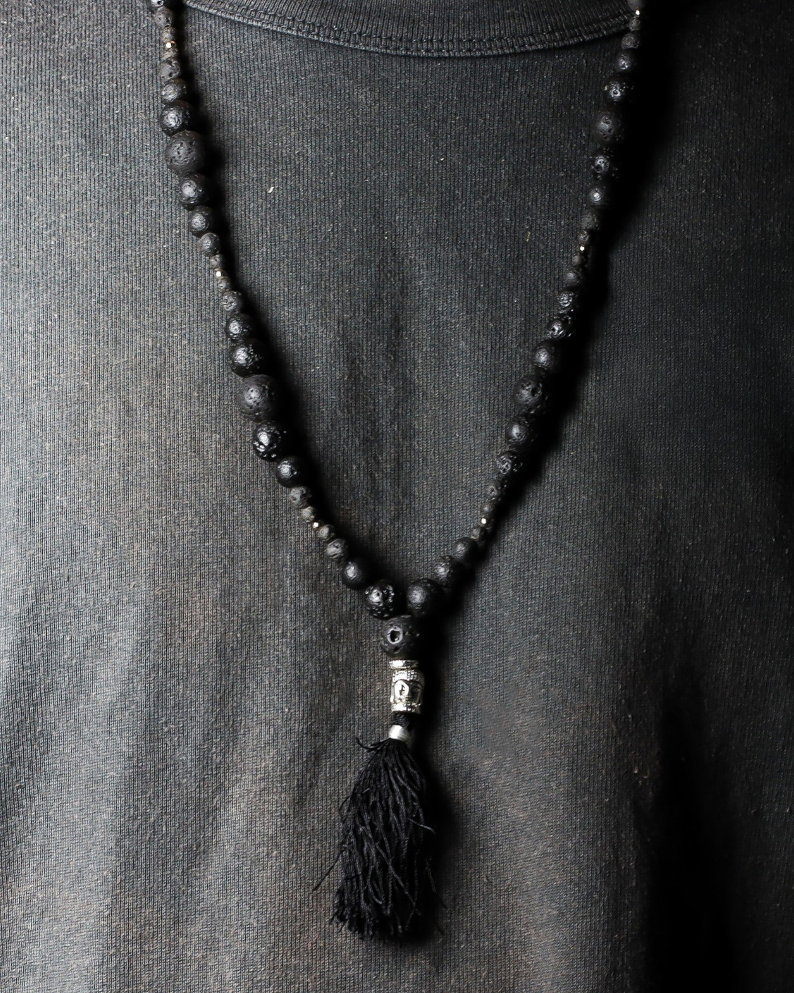 Halskæde Vulkanens Essens – Jordforbindende Energi