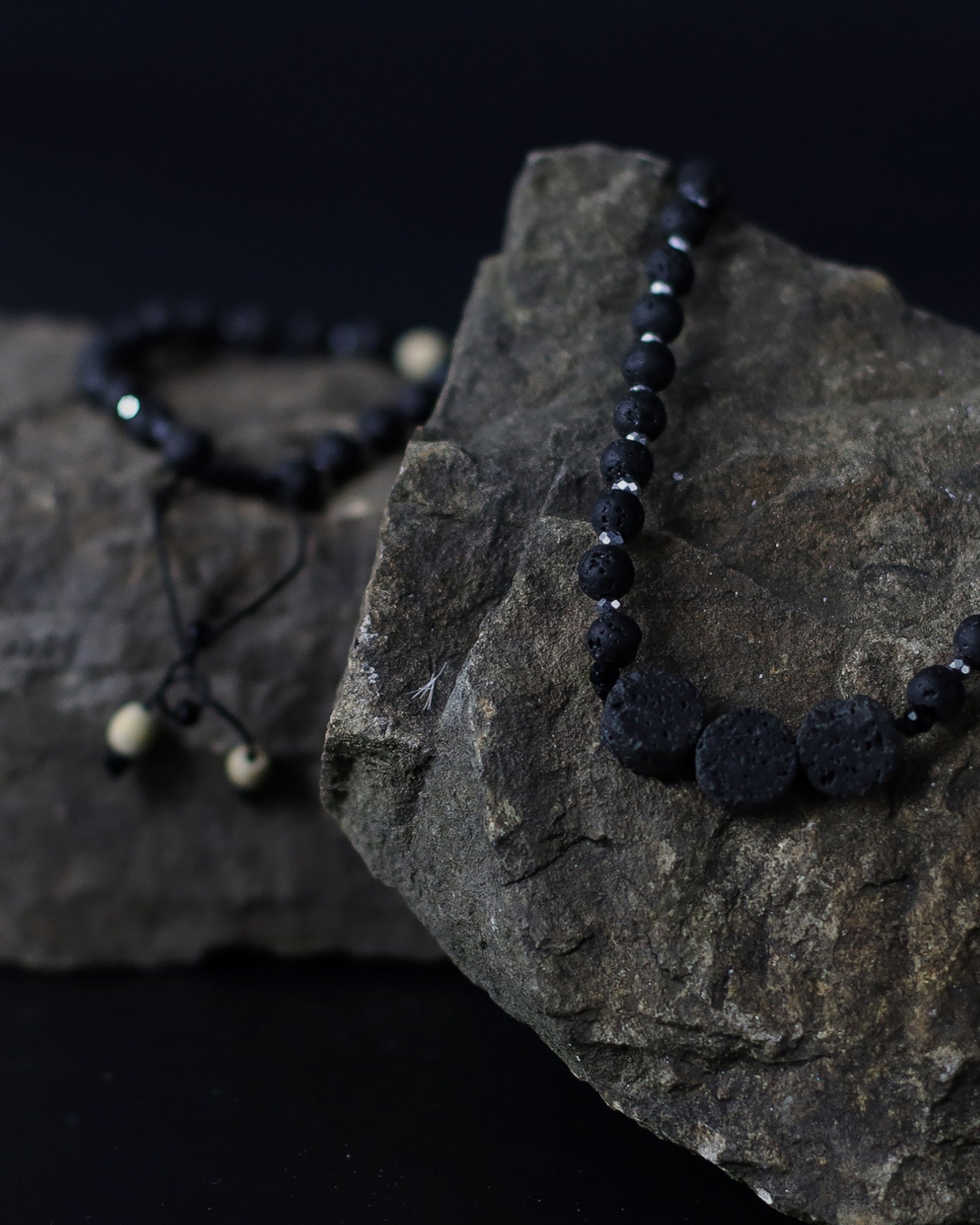 Halskæden Vulkanens Essens – Forbindelse til Naturen