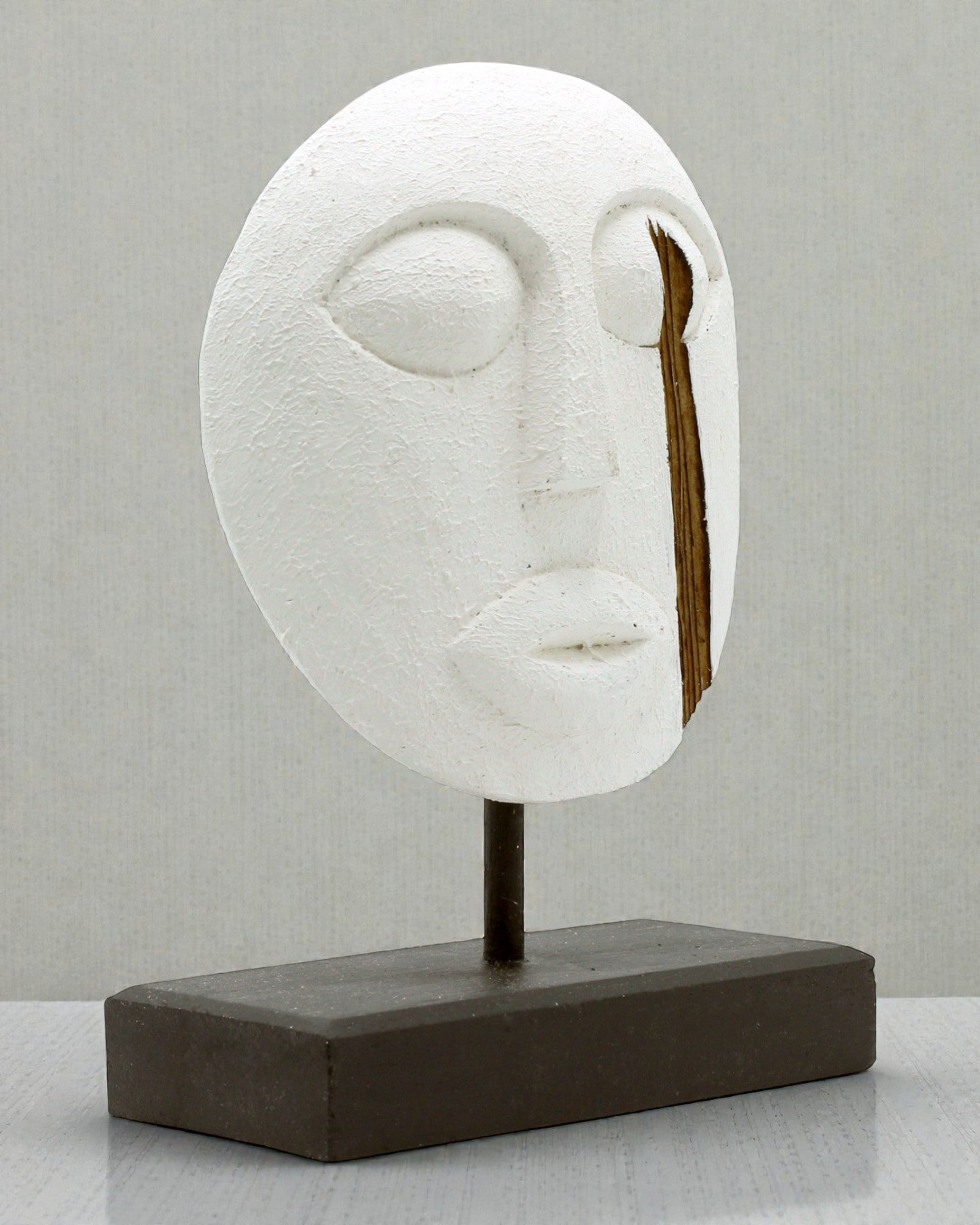 Timoresisk Maske Forfædrenes Vogter 27x20 cm – Hvid